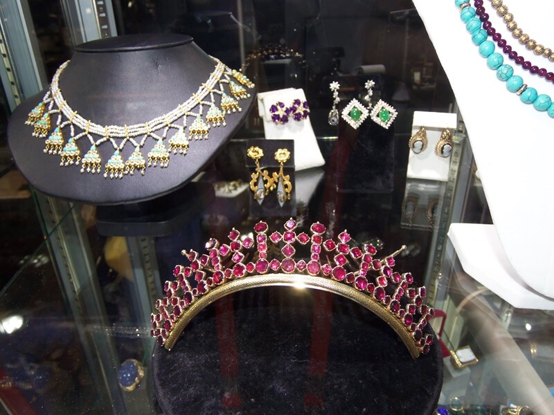 Las Vegas Jewelry Week Showcase Image