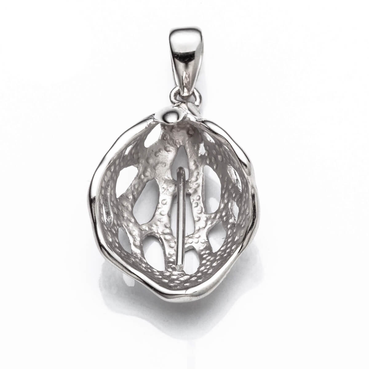 Strawberry Pendant with Peg Bezel Mounting and Bail in Sterling Silver 7mm