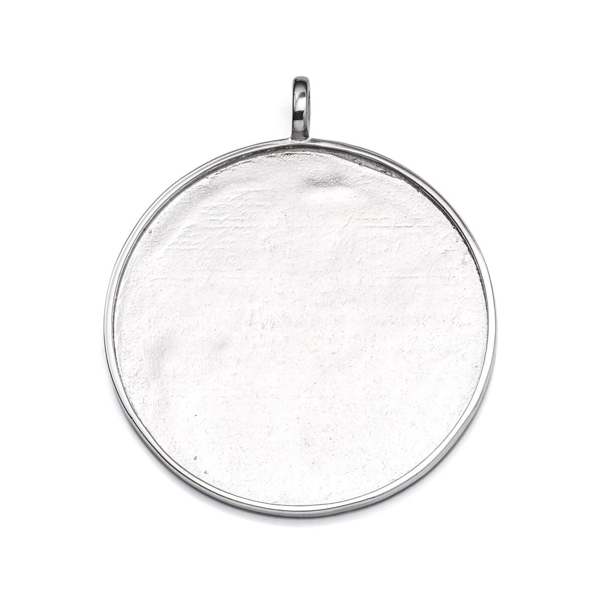 Round Pendant with Round Bezel Mounting in Sterling Silver 