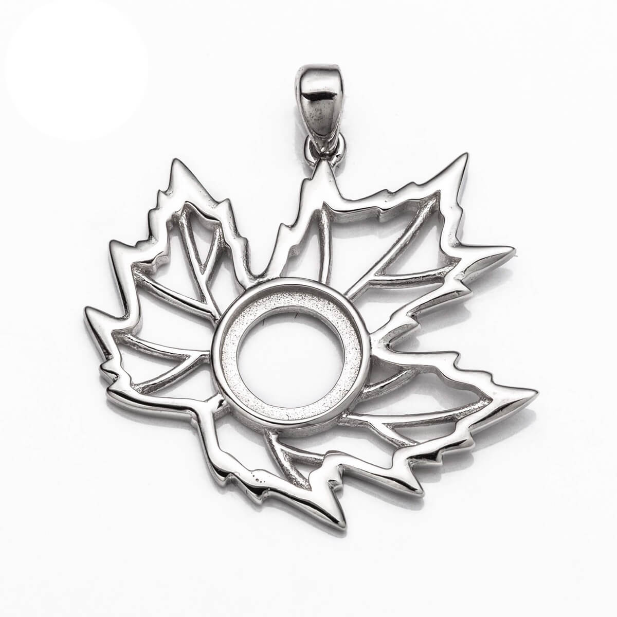 Maple Leaf Pendant with Round Bezel Mounting and Bail in Sterling Silver 10mm 