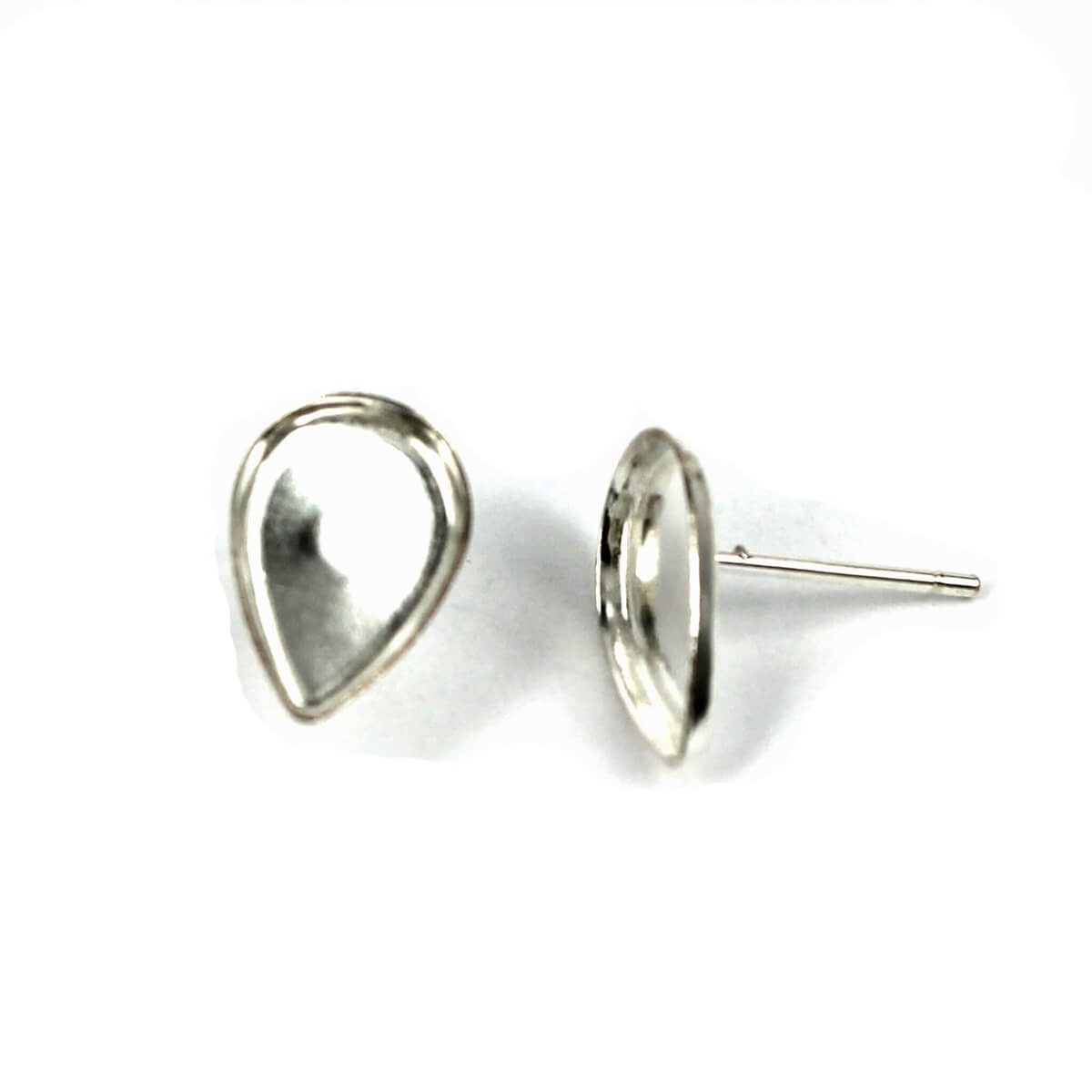 Ear Studs with Pear Shape Mounting in Sterling Silver 8x12mm 