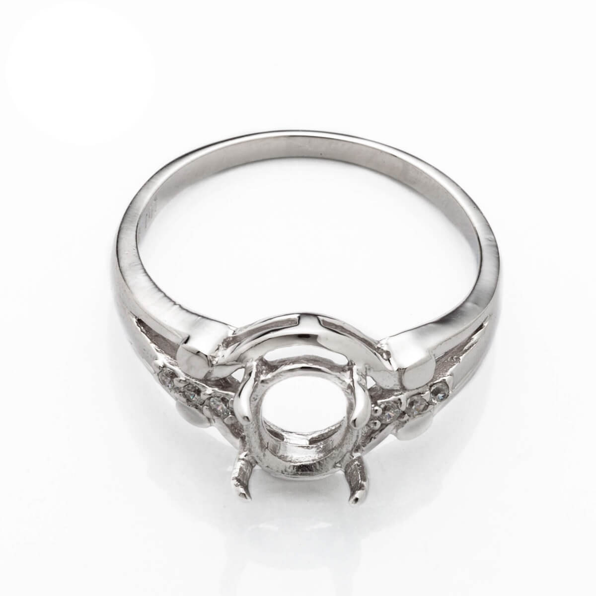 Hollow and Tapered Ring with Cubic Zirconia Inlays and Oval Prongs Mounting in Sterling Silver 6x8mm