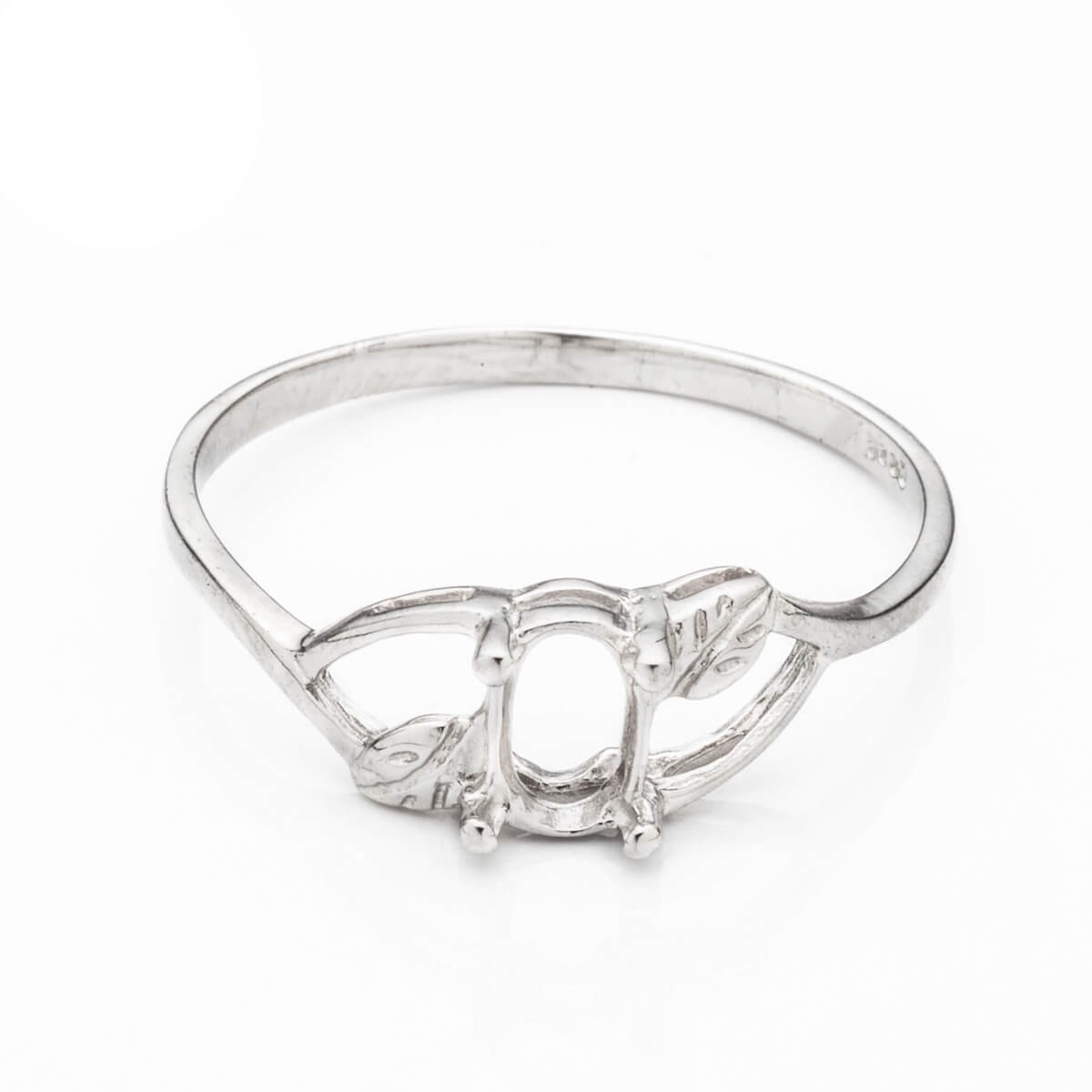Leaf Ring with Oval Prong Mounting in Sterling Silver 4x6mm 