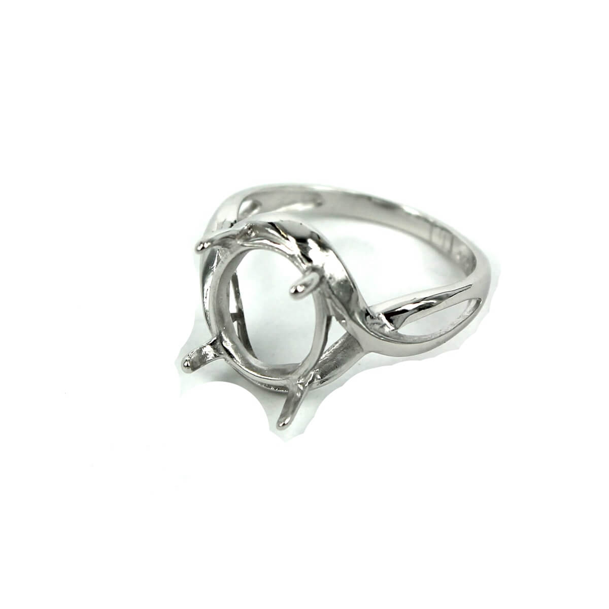 Ring with Oval Prong Mounting in Sterling Silver 8x10mm
