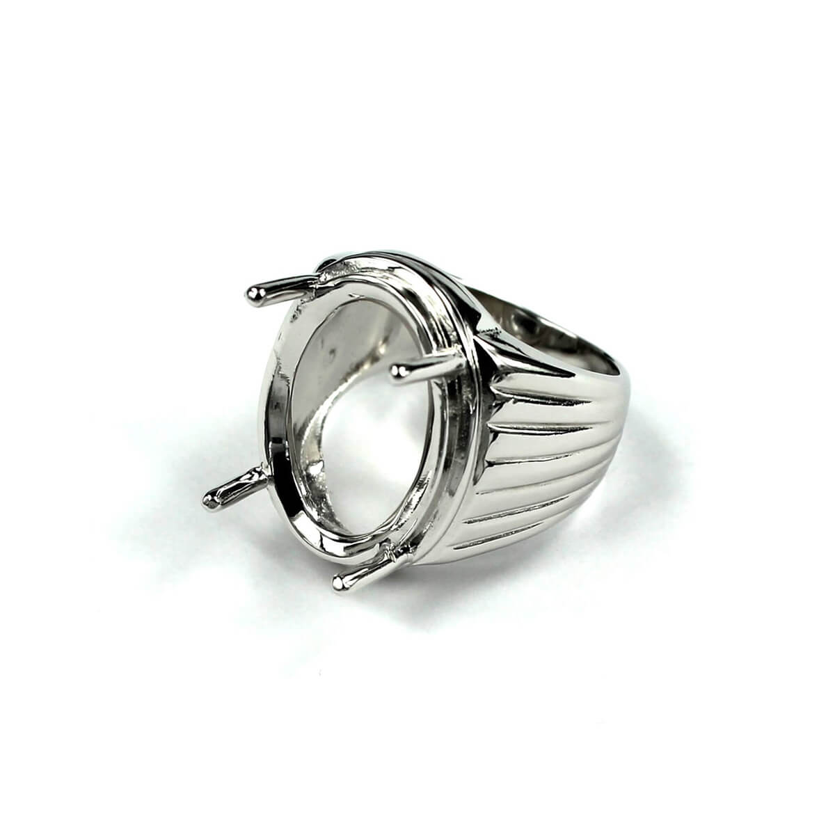 Patterned Ring with Oval Prongs Mounting in Sterling Silver 