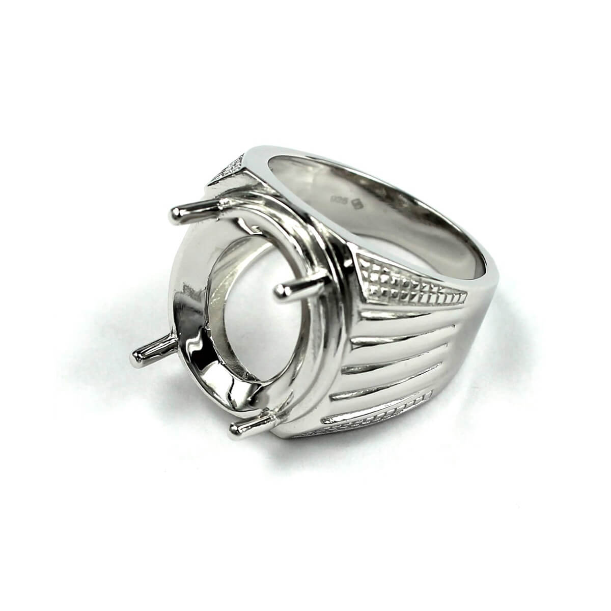Patterned Ring with Oval Prongs Mounting in Sterling Silver 17x19mm